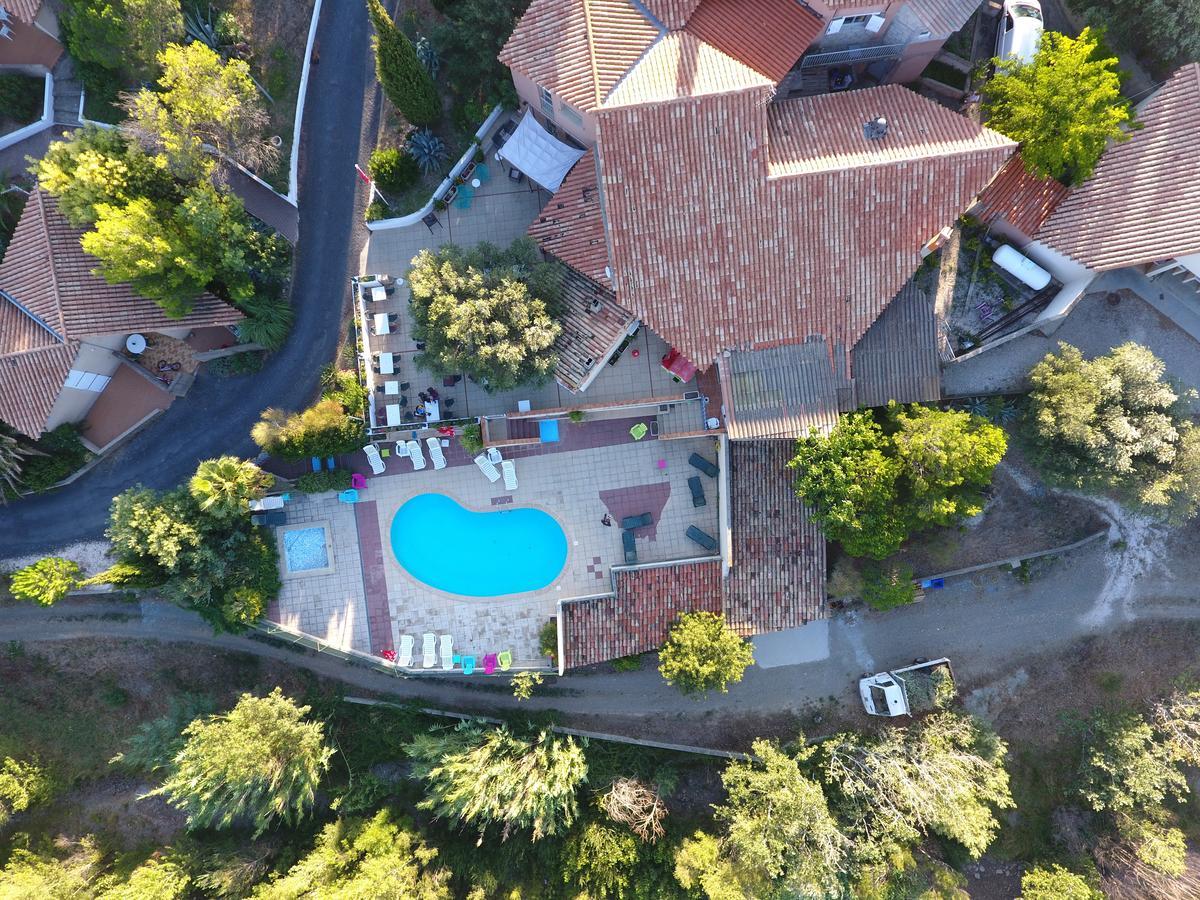 Les Chalets Du Relais D'Aguilar Tuchan Exterior photo